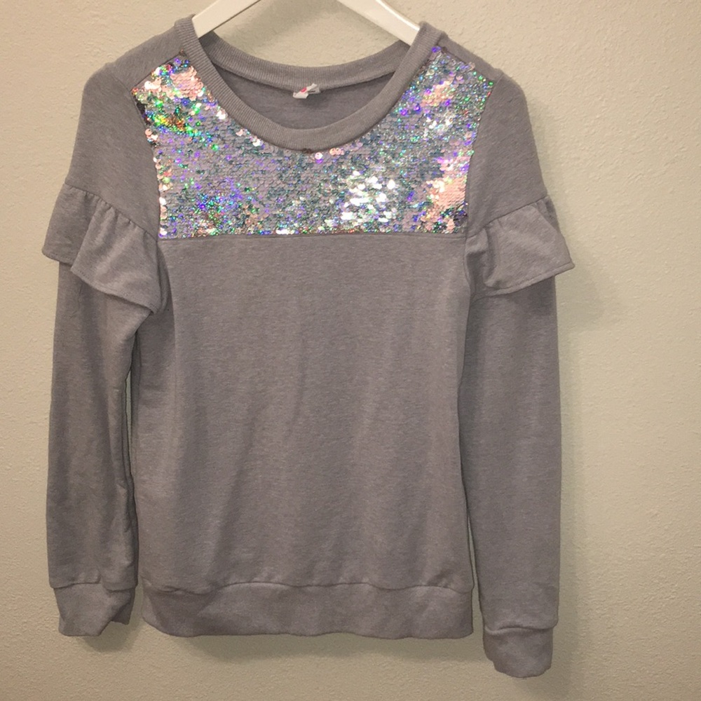 Gray Sweatshirt With Sequins and Ruffled Sleeves